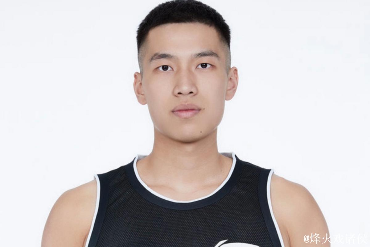 广厦男篮与杜博阳解约 曾是队史首位选秀球员 广厦男篮与杜博阳解约 曾是队史首位选秀球员