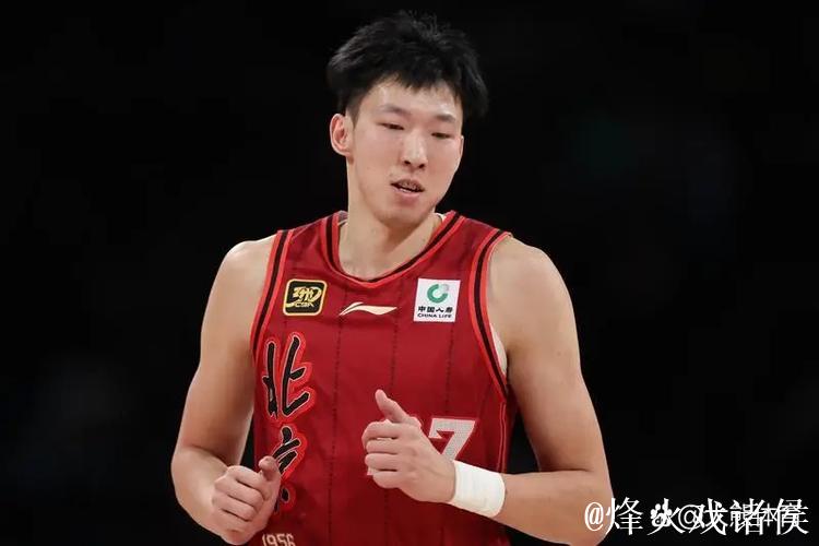 周琦18分首钢大胜浙江 齐麟30+11新疆力克四川 周琦18分首钢大胜浙江 齐麟30+11新疆力克四川